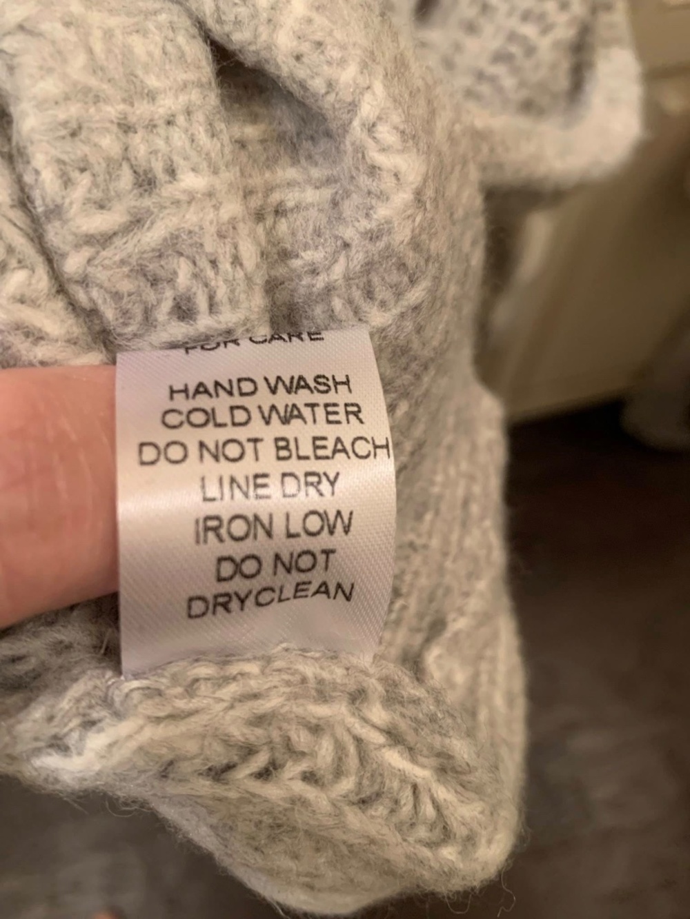 MACARON Sweater - Picture 4 of 4